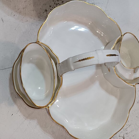 Coalport 'Country Ware' Strawberry Basket with Removable Creamer and Open Sugar - Picture 1 of 4